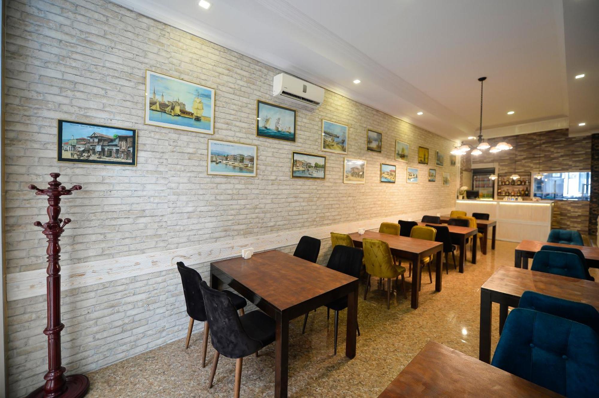Aura Boutique Hotel Batumi Exterior photo