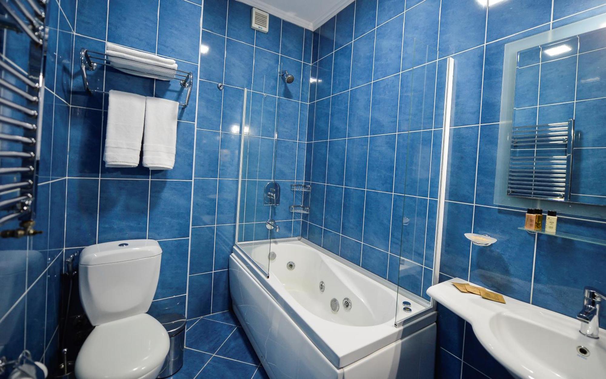 Aura Boutique Hotel Batumi Room photo